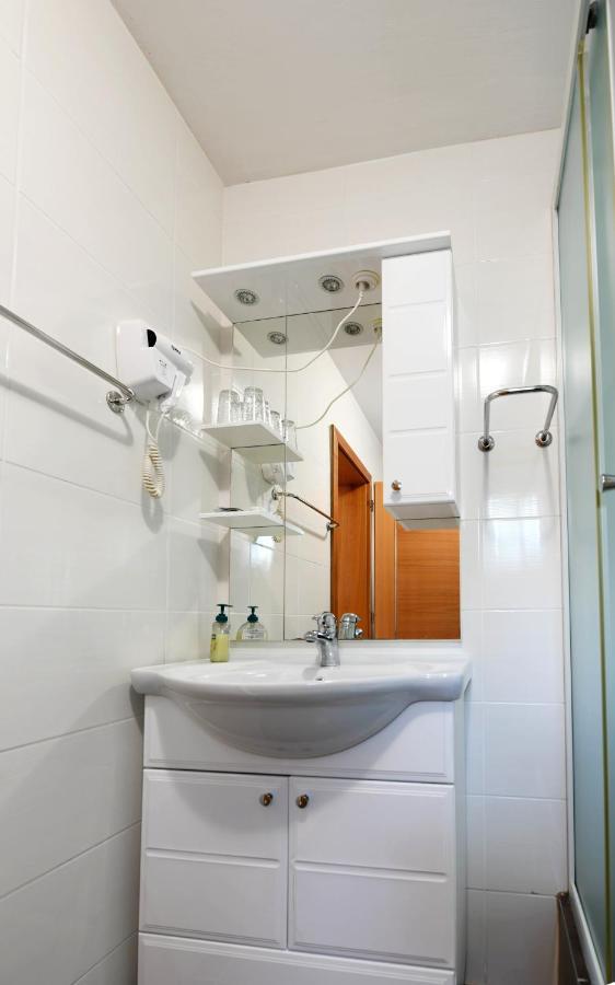 Apartman Leona Rakovica Eksteriør bilde