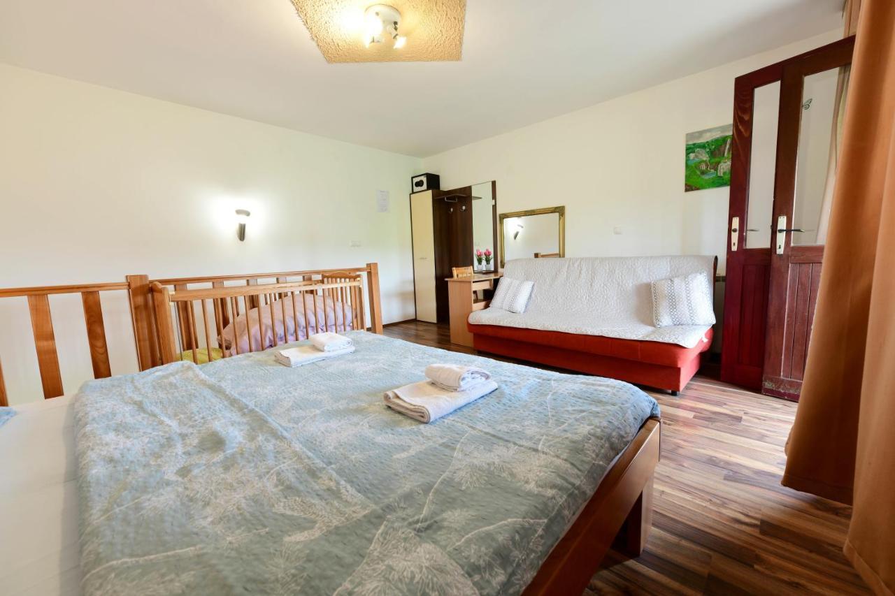 Apartman Leona Rakovica Eksteriør bilde